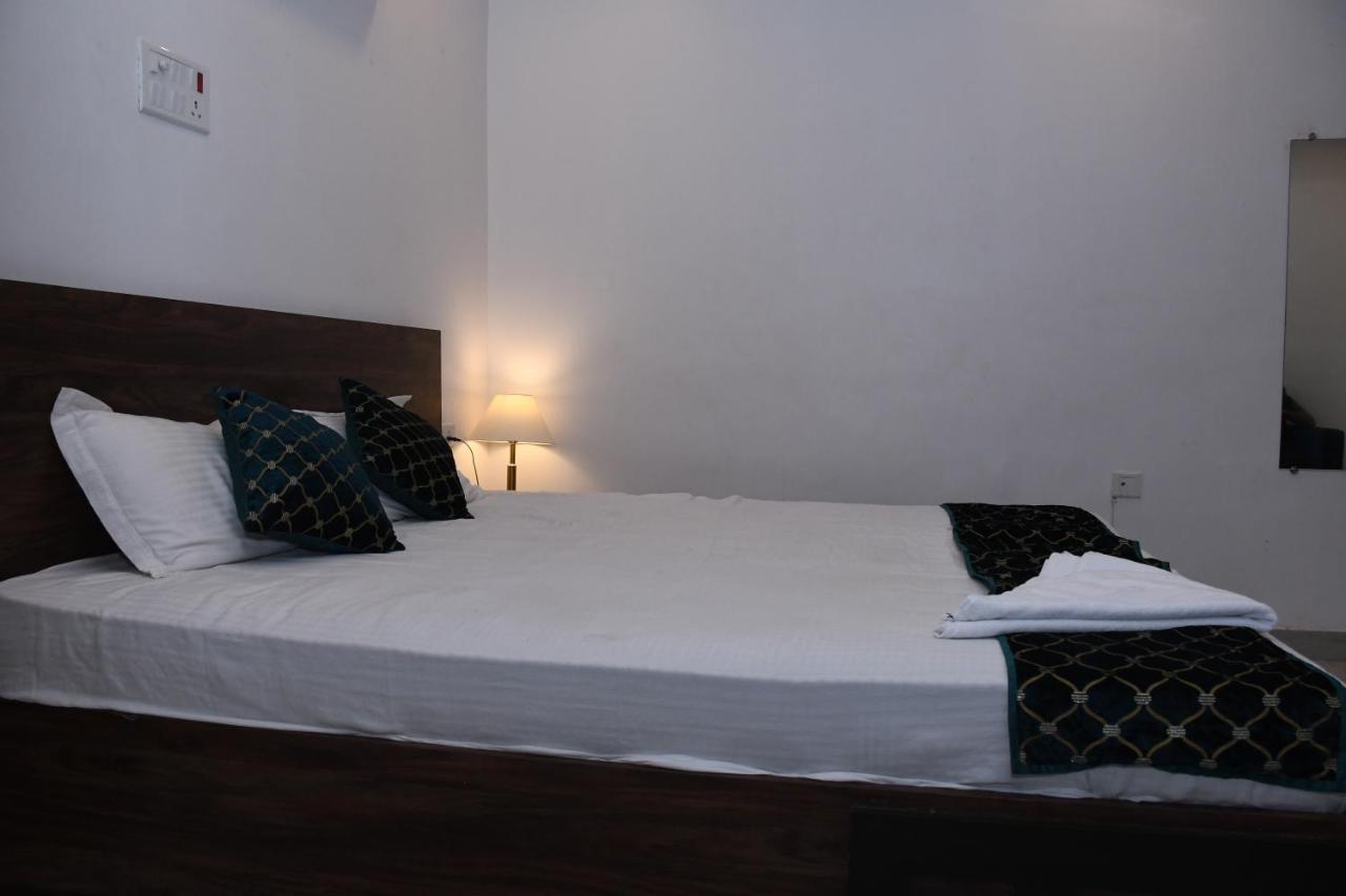 Hotel Vista Palace Patna  Exterior photo